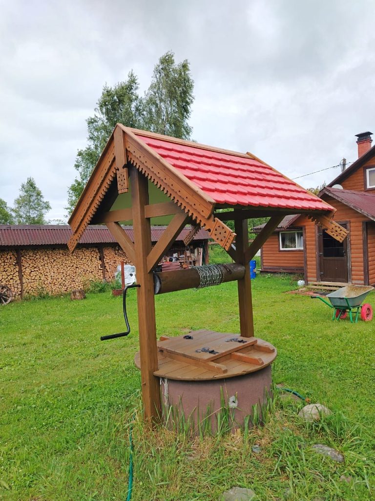 Колодец (дерево, металл, фурнитура, крыша) 1